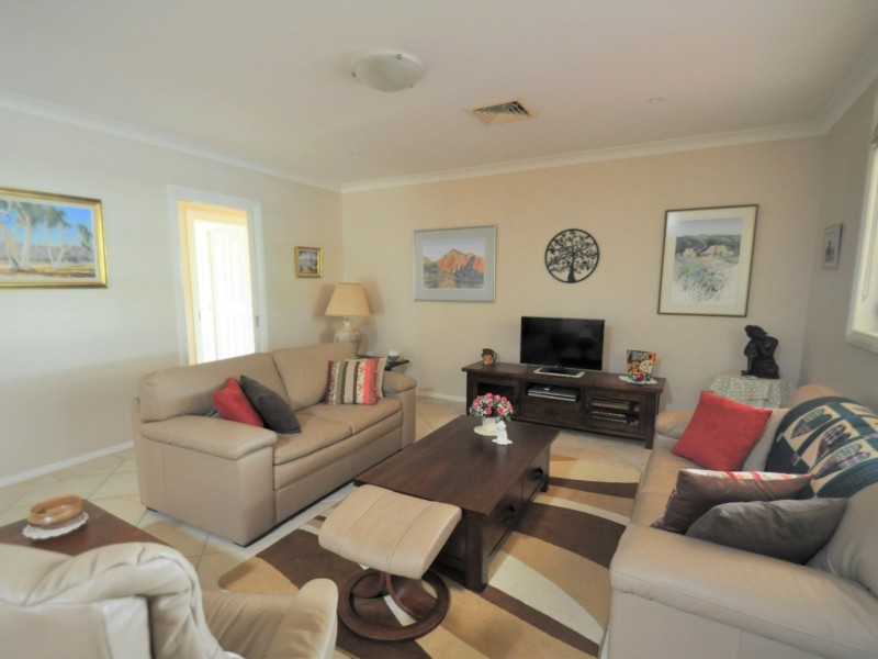 27 Jensen Street, Gunnedah NSW 2380