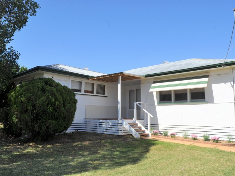 37 Walter Rodd Street, Gunnedah NSW 2380