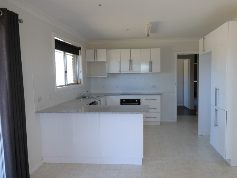 - “Millimbri”, Oxley Highway, Mullaley NSW 2379