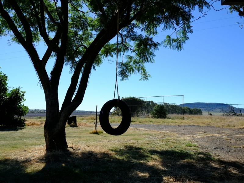 - “Millimbri”, Oxley Highway, Mullaley NSW 2379
