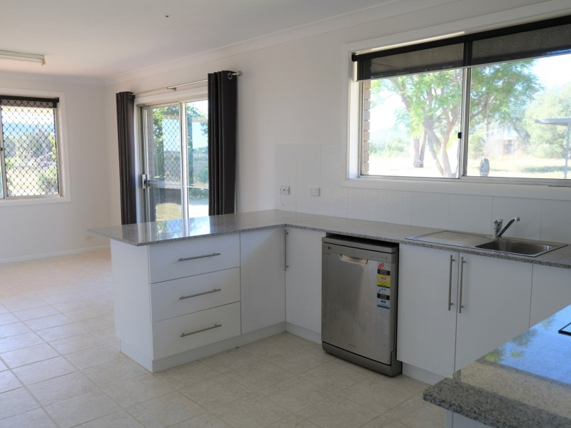 - “Millimbri”, Oxley Highway, Mullaley NSW 2379