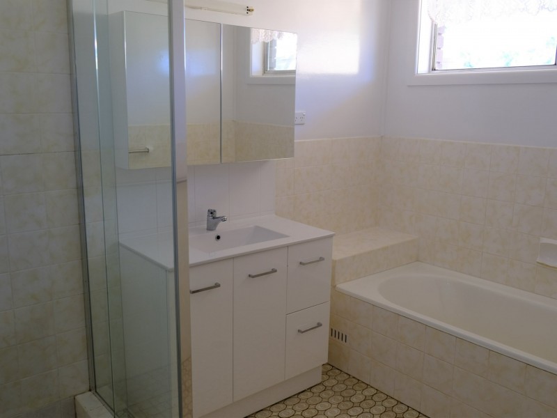 - “Millimbri”, Oxley Highway, Mullaley NSW 2379