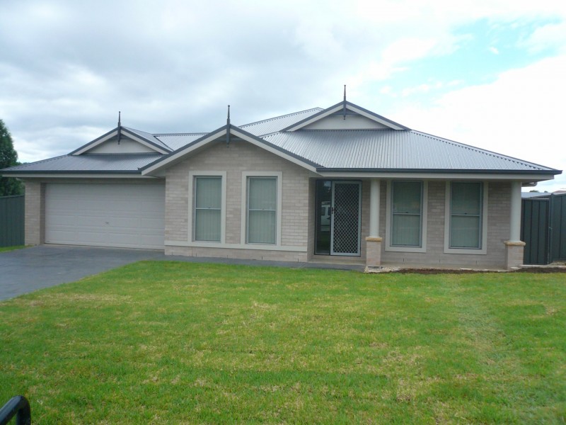 4 Kurrajong Road, Gunnedah NSW 2380
