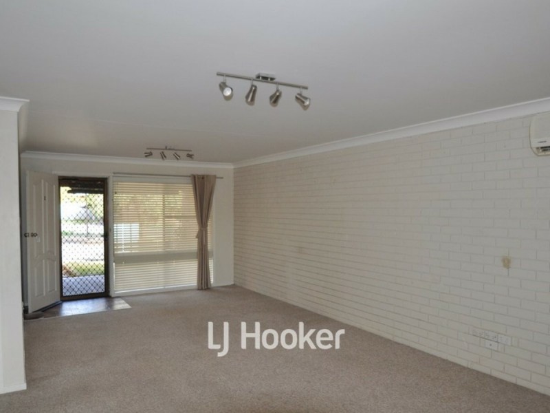2/182 Bloomfield Street, Gunnedah NSW 2380