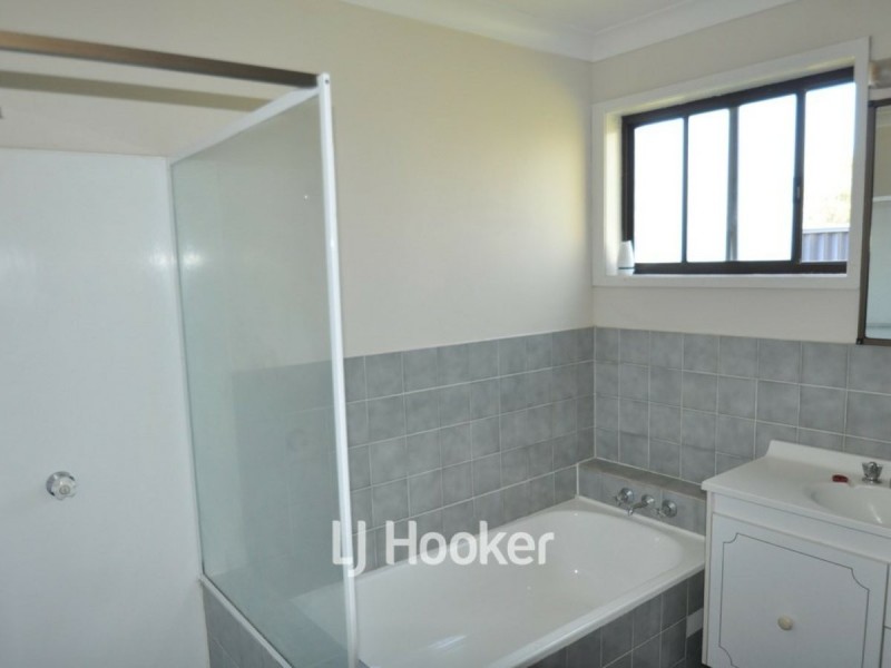 2/182 Bloomfield Street, Gunnedah NSW 2380