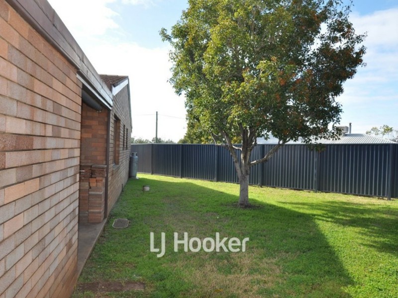 2/182 Bloomfield Street, Gunnedah NSW 2380