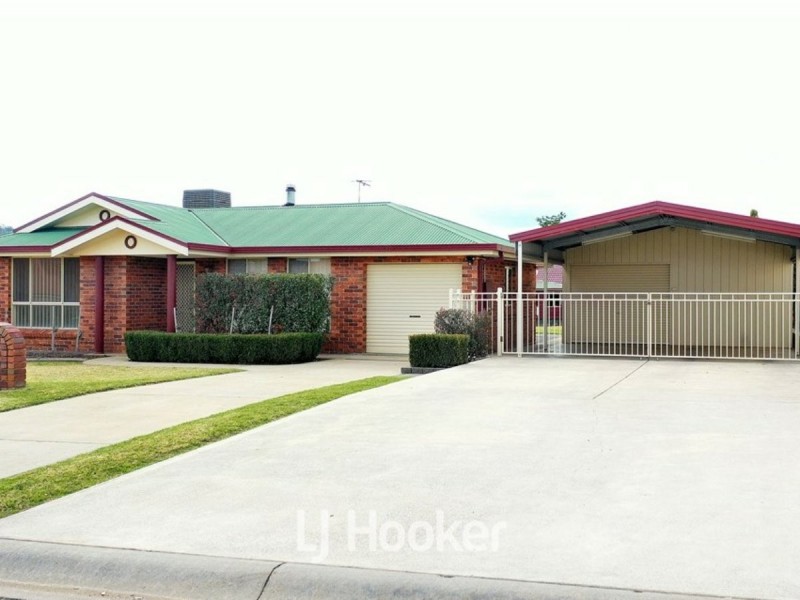 10 Banksia Place, Gunnedah NSW 2380