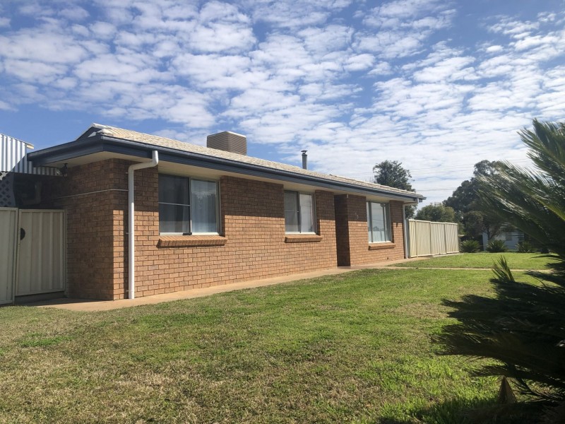 10 Baldwin Place, Gunnedah NSW 2380