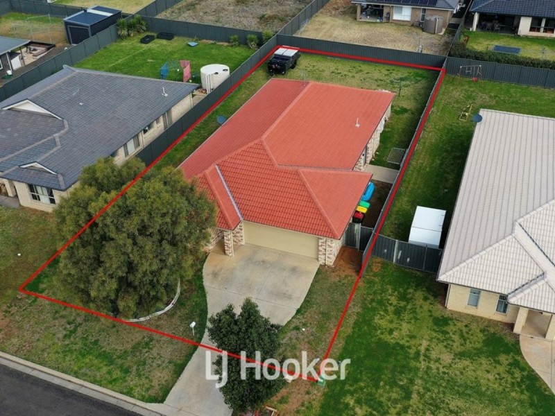 25 Kurrajong Road, Gunnedah NSW 2380