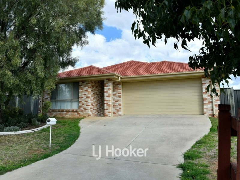 25 Kurrajong Road, Gunnedah NSW 2380