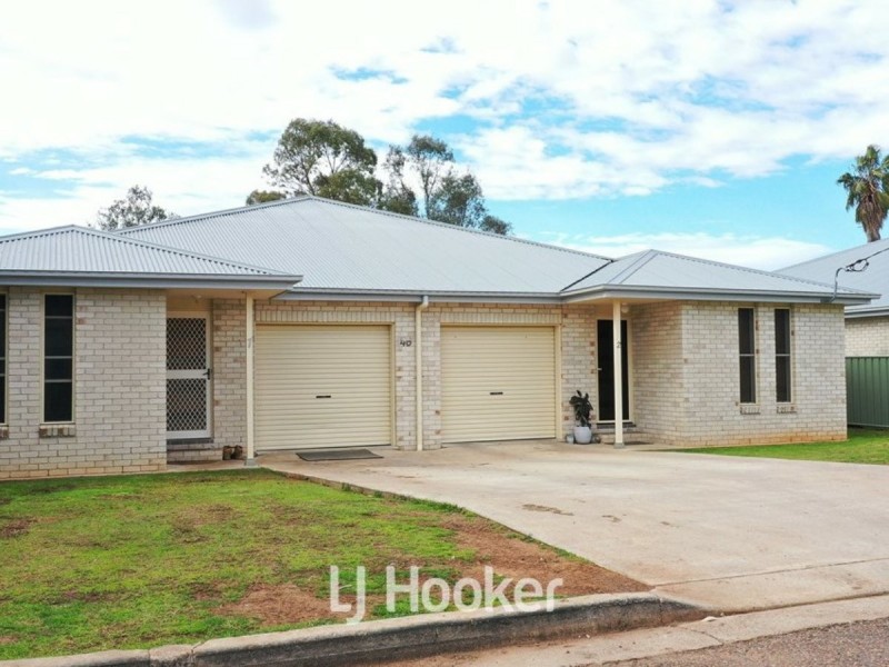 Unit 1 & 2/148 Little Bloomfield Street, Gunnedah NSW 2380