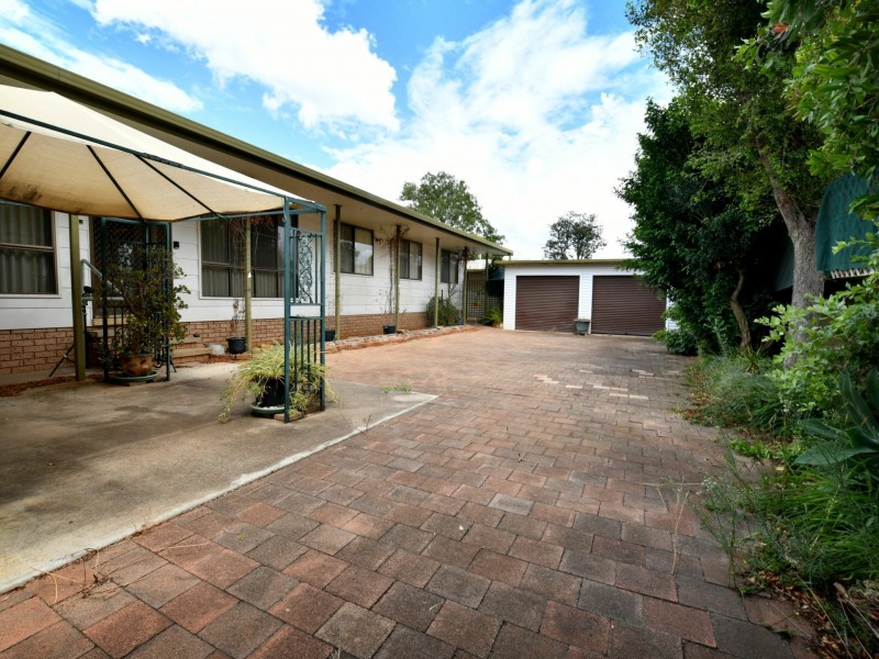 19 Rodney St, Gunnedah NSW 2380