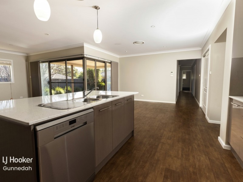 6 Tallowwood Drive, Gunnedah NSW 2380