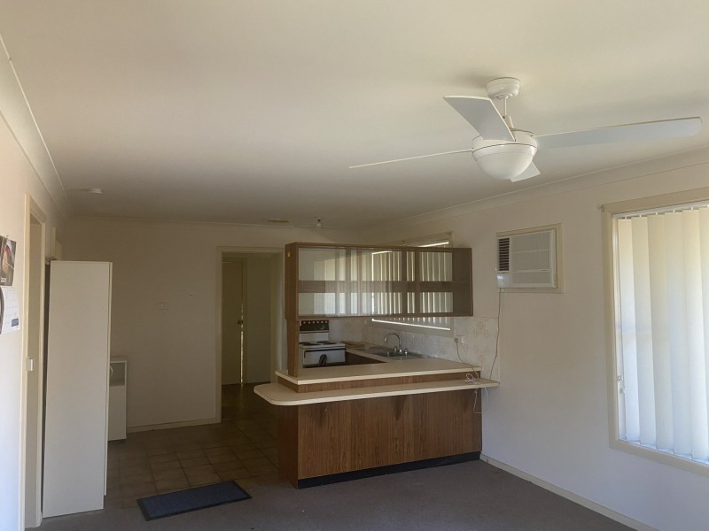 2/8 Hinton Drive, Gunnedah NSW 2380