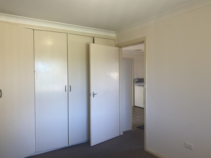 2/8 Hinton Drive, Gunnedah NSW 2380