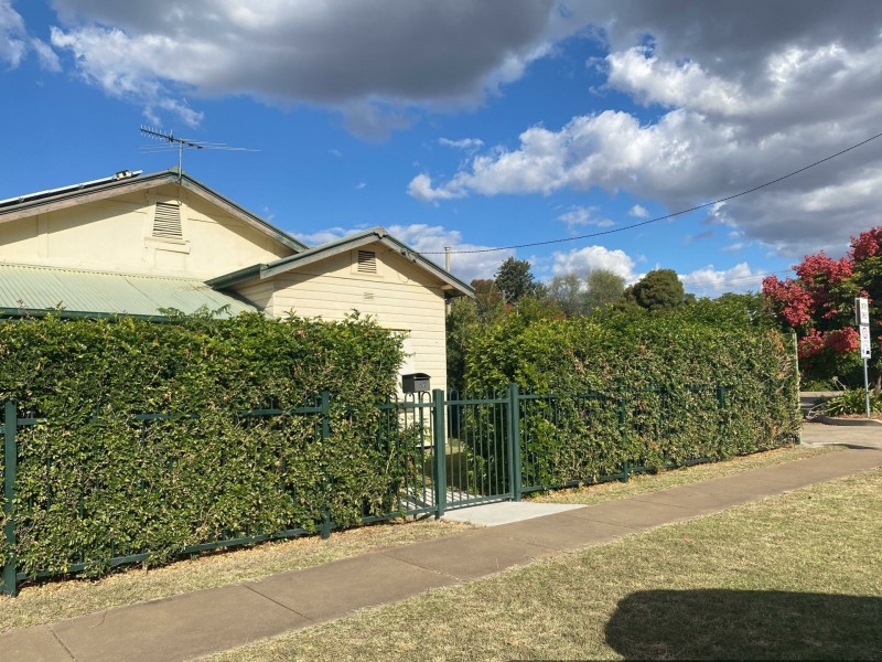 17 Marquis Street, Gunnedah NSW 2380