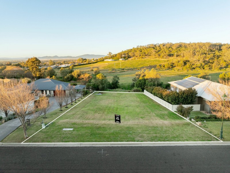 14 Sunnyside Farm Drive, Gunnedah NSW 2380