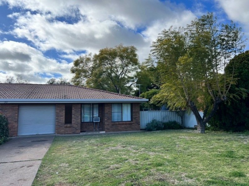 Unit 2/30 Jensen Street, Gunnedah NSW 2380