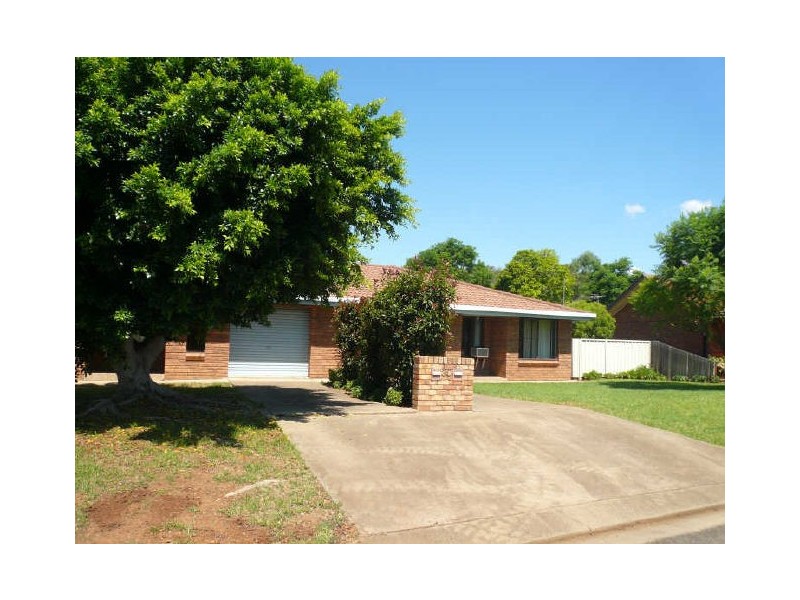 1/30 Jensen Street, Gunnedah NSW 2380