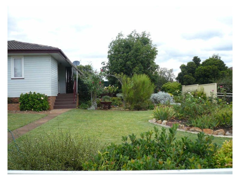 37 Jaeger Ave, Gunnedah NSW 2380