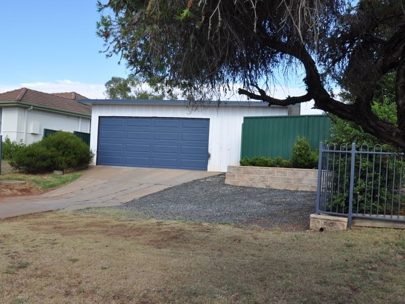 59 High St, Gunnedah NSW 2380