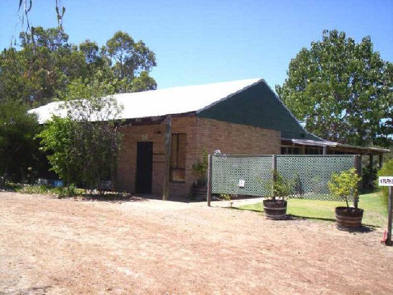 310 Houston Street, Sawyers Valley WA 6074