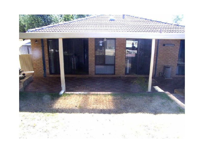 4 Hindoo Elbow, Stratton WA 6056