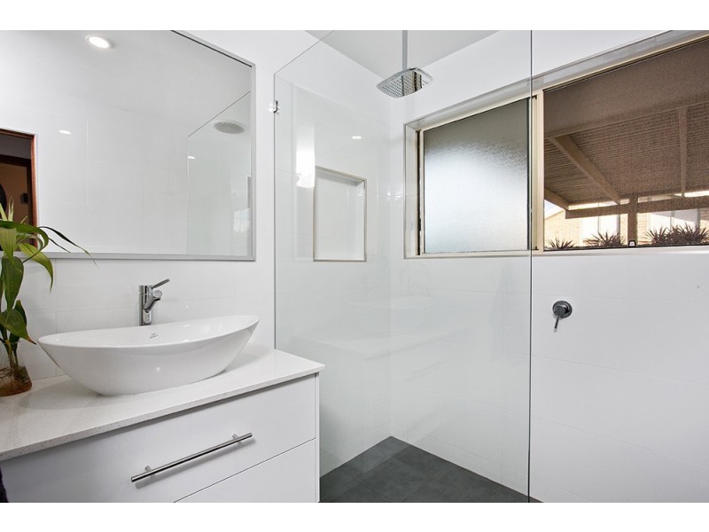 23 Teak Circuit, Suffolk Park NSW 2481