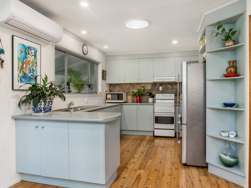1a Cumbebin Park, Byron Bay NSW 2481