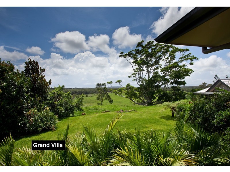 13 Cape Vista Drive, Ewingsdale NSW 2481