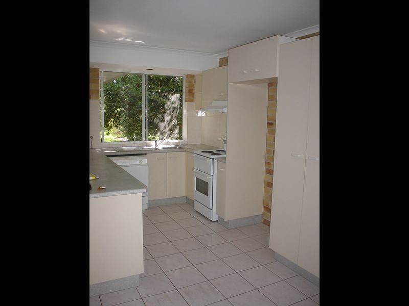 2/27 Sunrise Boulevarde, Byron Bay NSW 2481