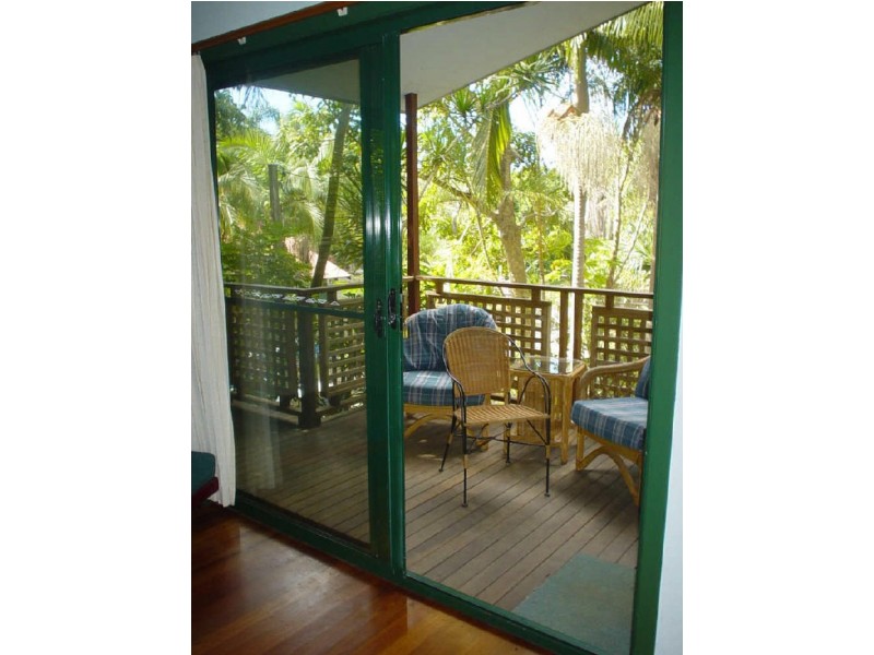 6 GIAOUR STREET, Byron Bay NSW 2481