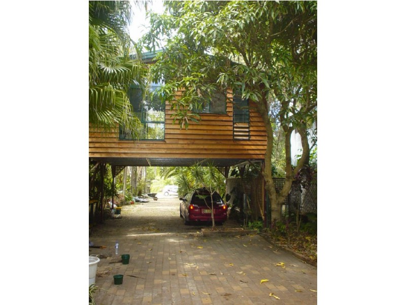 6 GIAOUR STREET, Byron Bay NSW 2481