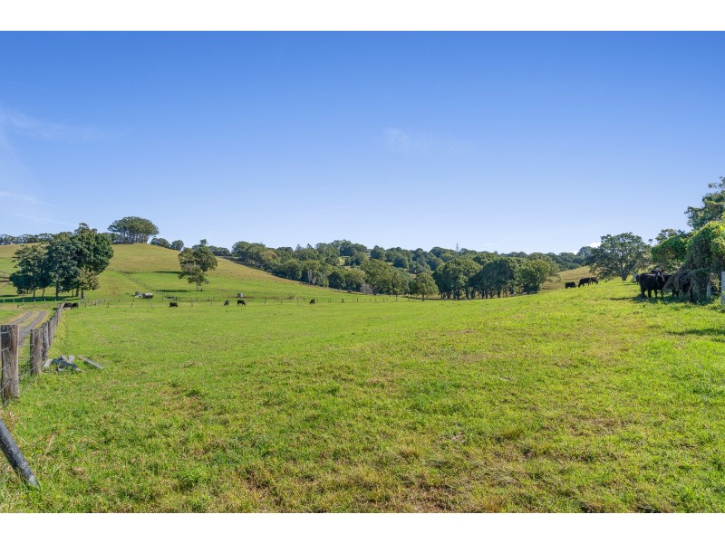 962 Tamarind Drive, Tintenbar NSW 2478