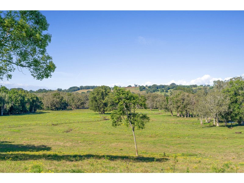 962 Tamarind Drive, Tintenbar NSW 2478