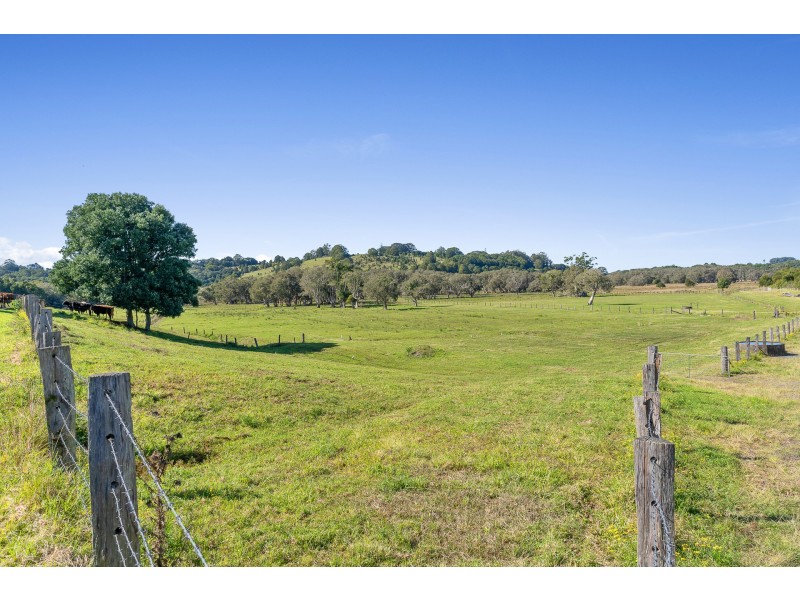 962 Tamarind Drive, Tintenbar NSW 2478