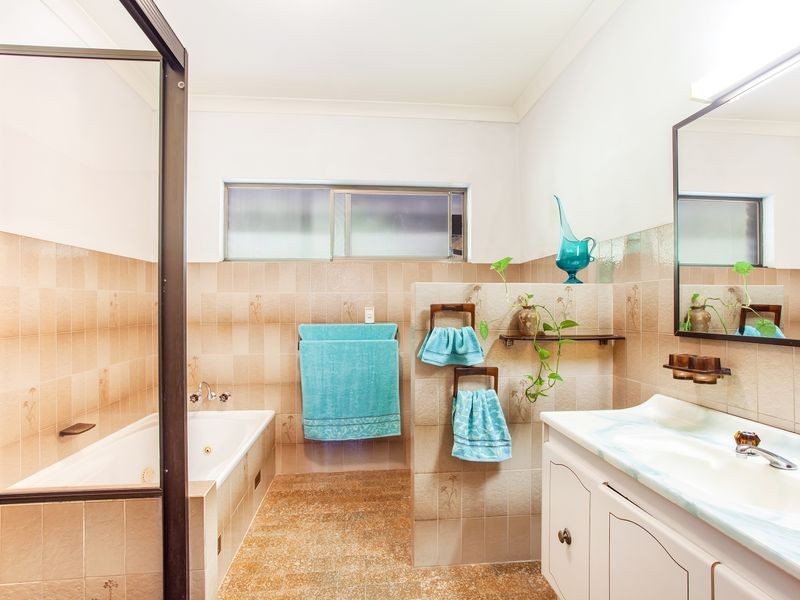 84 Broken Head Road, Suffolk Park NSW 2481