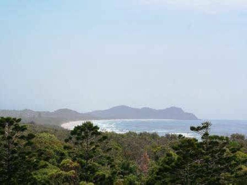 7 Beach Road, Broken Head NSW 2481