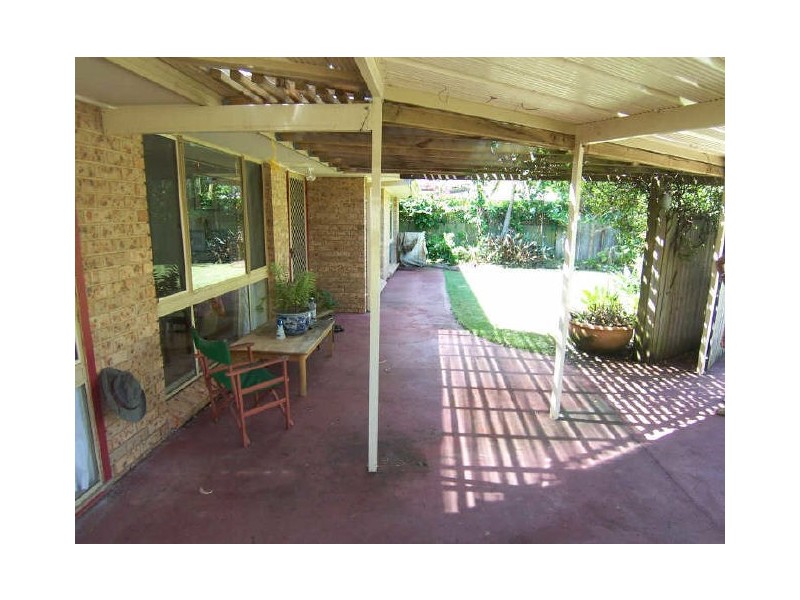 8 Carissa Crt, Suffolk Park NSW 2481