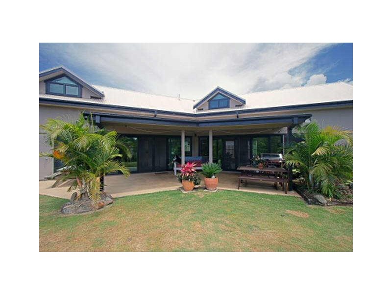 8 LASIANDRA CLOSE, Suffolk Park NSW 2481