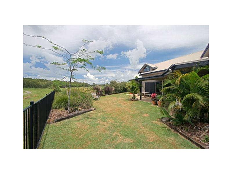8 LASIANDRA CLOSE, Suffolk Park NSW 2481