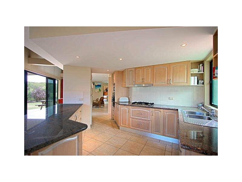 8 LASIANDRA CLOSE, Suffolk Park NSW 2481