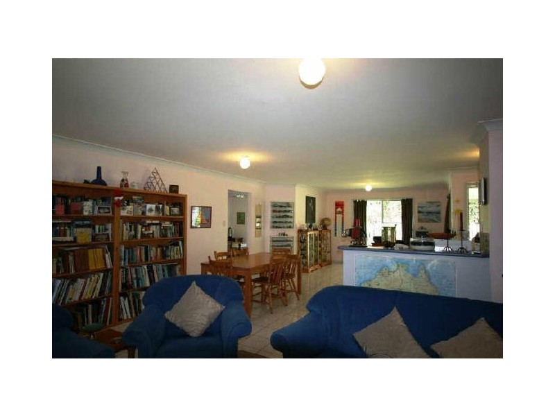 35 Caniaba Crescent, Suffolk Park NSW 2481