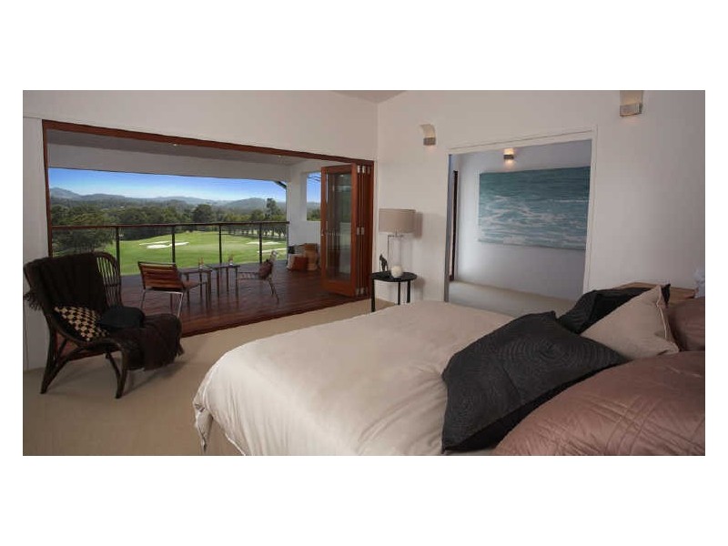 1 Langi Place, Ocean Shores NSW 2483