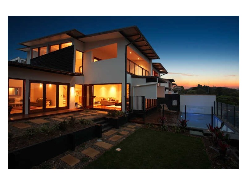 1 Langi Place, Ocean Shores NSW 2483