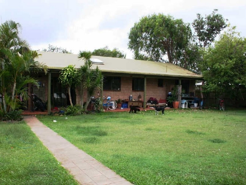 2 Beachside Drive, Suffolk Park NSW 2481