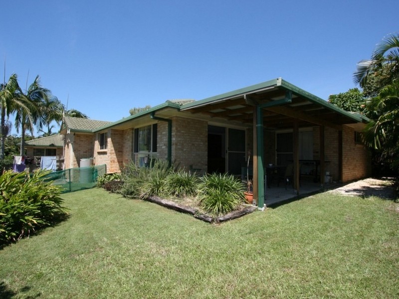 2/13 Mango Bark Court, Suffolk Park NSW 2481