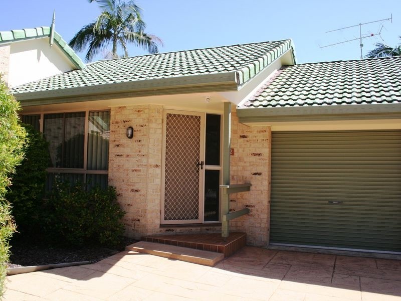 2/4 Hazelwood Close, Suffolk Park NSW 2481