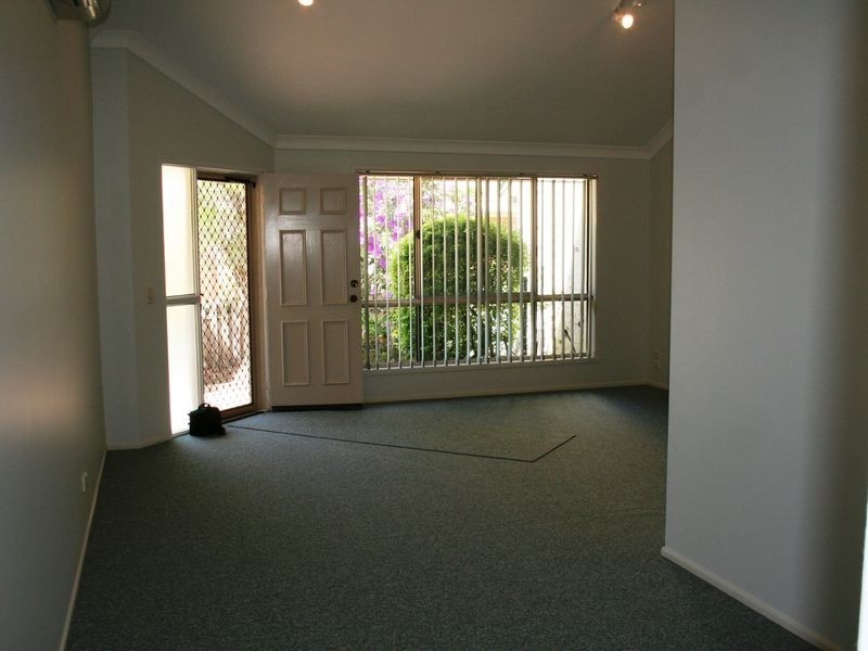 2/4 Hazelwood Close, Suffolk Park NSW 2481