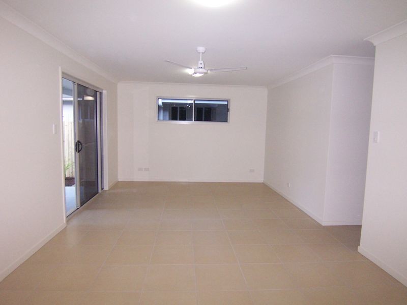 1/5 Miram Place, Ocean Shores NSW 2483